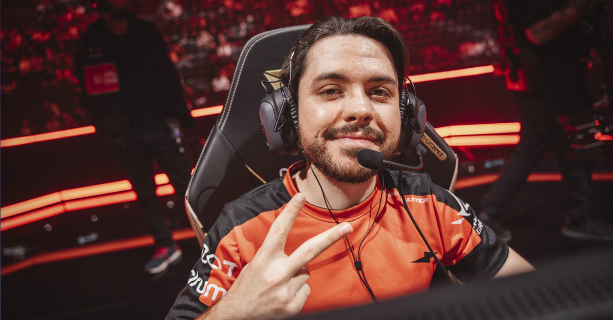 capa Ethan é Bi Campeão mundial